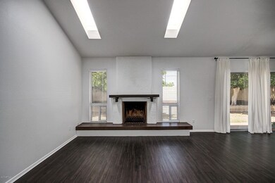 0006-Markdale Unit 11 (6)