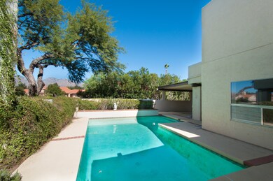 Private  backyard pool!