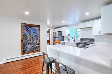 126 Scenic Dr, Cranston, RI 02920 - photo 7