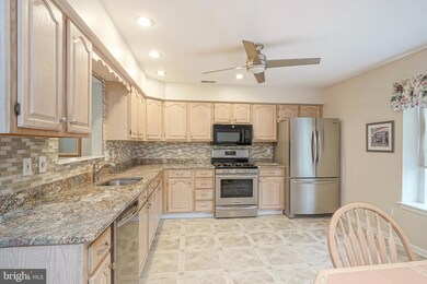 6206B Normandy Dr, Mount Laurel, NJ 08054 - photo 2