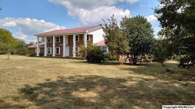 4130 Swearengin Rd, Grant, AL 35747 - photo 2