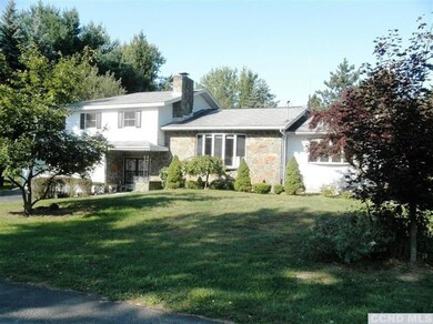 1325 Angelo Dr, Castleton On Hudson, NY 12033 - photo 2