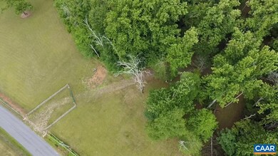 7000 Blackwells Hollow Rd, Crozet, VA 22932 - photo 3