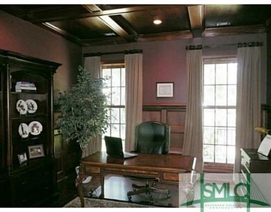 Studio/Study/Office.