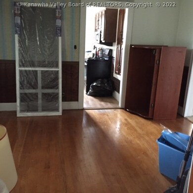 1509 W Virginia Ave, Dunbar, WV 25064 - photo 3