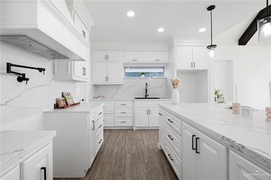 2316 Zinnia St, Weslaco, TX 78596 - photo 2