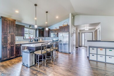 Kitchen1_3.jpg