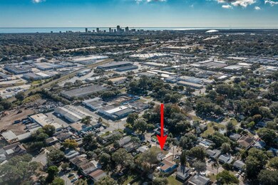 Downtown St. Pete & Trop minutes away