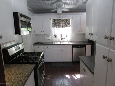 1126 W Ottawa St, Lansing, MI 48915 - photo 5