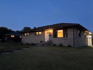 4712 Cullen Ave, Springfield, OH 45503 - photo 2