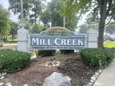 123 Center St unit 103, Lake Geneva, WI 53147 - photo 2