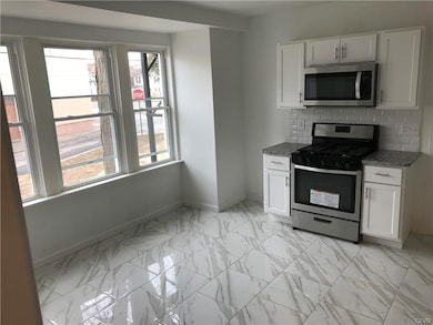 725 N Quincy St unit . 1, Allentown, PA 18109 - photo 3