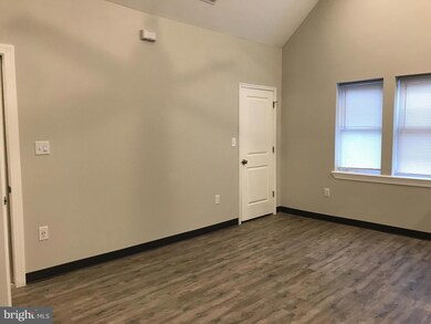 6127 Macbeth Dr unit 2, Baltimore, MD 21239 - photo 6