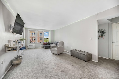 The Gentry Co-Op unit 618, Tuckahoe, NY 10707 - photo 4