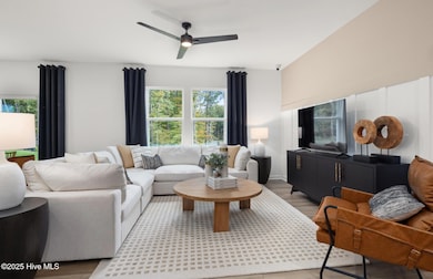 729 Richardson Dr, Sanford, NC 27330 - photo 6