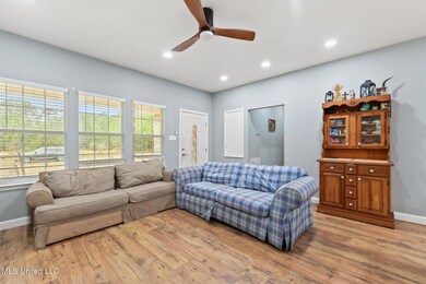 148 Cochran Rd, Lucedale, MS 39452 - photo 5