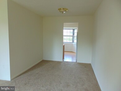 7910 Sharpsburg Ct, Manassas, VA 20109 - photo 7