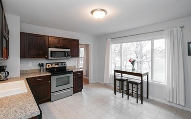 1510 30th St SE, Cedar Rapids, IA 52403 - photo 6