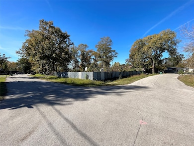01 Knox St, Houston, TX 77088 - photo 4