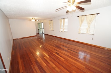 564 Whippoorwill Dr, Talbott, TN 37877 - photo 4