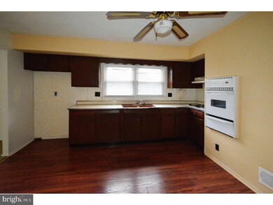 41 Winding Way W, Morrisville, PA 19067 - photo 6