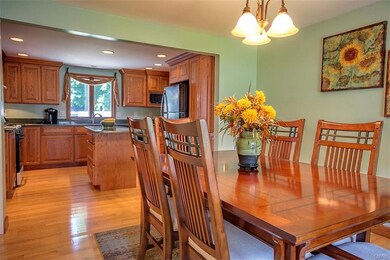 Then walk into a dazzling Amish-made red oak (hone