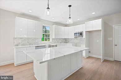 7016 Grace Landing Ct, Hughesville, MD 20637 - photo 2