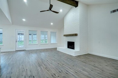 729 Highland Crest Dr, Hurst, TX 76054 - photo 3