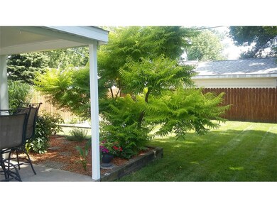 1427 9th St NW, Cedar Rapids, IA 52405 - photo 4