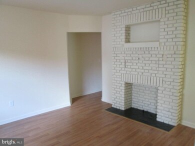 19 W Mulberry St, Baltimore, MD 21201 - photo 5