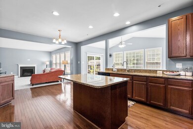 8301 Cedarview Ct, Clinton, MD 20735 - photo 6