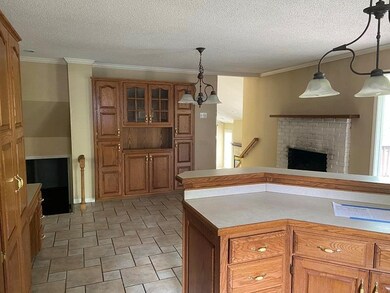 10908 W 71st Place, Shawnee, KS 66203 - photo 7