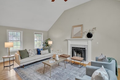 9 Kayla Dr, Westford, MA 01886 - photo 3