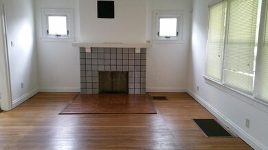 3055 Parkside Rd, Columbus, OH 43204 - photo 2