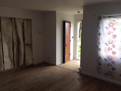 1610 Living Room