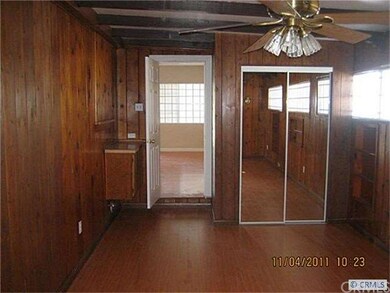 MASTER BEDROOM WITH PLENTY OF CLOSET SPACE...