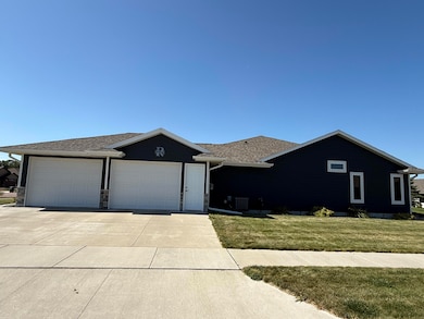 1400 W 20th Ave, Mitchell, SD 57301 - photo 4