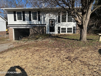 5018 Bagnall Dr, Jefferson City, MO 65109 - photo 3