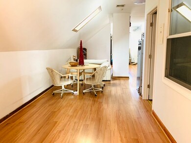 803 Boylston St unit 4(aka D), Chestnut Hill, MA 02467 - photo 5