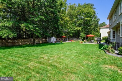 8516 Chase Glen Cir, Fairfax Station, VA 22039 - photo 5