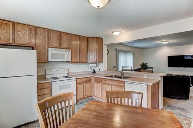 3179 Gallant Dr, Columbus, OH 43232 - photo 6