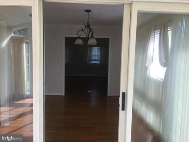 14409 Perrywood Dr, Burtonsville, MD 20866 - photo 6