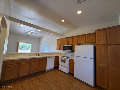 1411 Ogallala St unit C, Pahrump, NV 89048 - photo 4