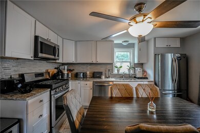 43 Ordway St, Pawtucket, RI 02861 - photo 2