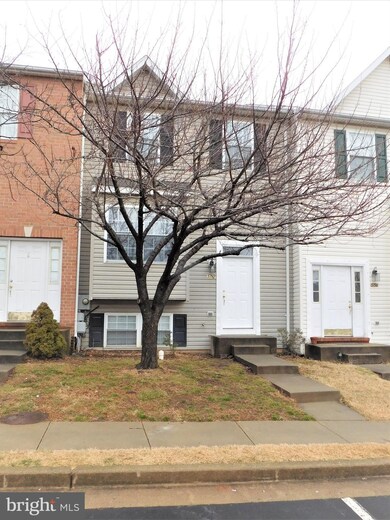 5792 Indian Cedar Ct, Frederick, MD 21703 - photo 2