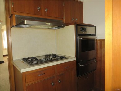 Cooktop and built in oven.