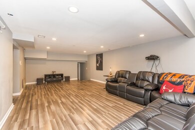 3801 Edgewater Dr, Hazel Crest, IL 60429 - photo 5