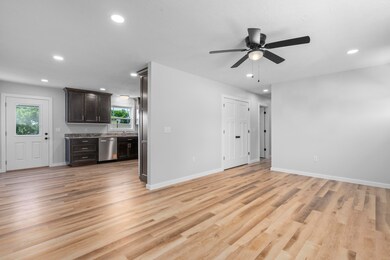 407 W Adamson St, Miller, MO 65707 - photo 6