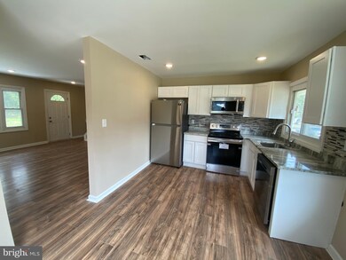 17 Marshal Ln, Willingboro, NJ 08046 - photo 2