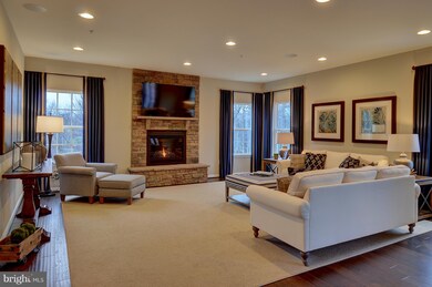 3901 Berkeley Ct, Upper Marlboro, MD 20772 - photo 5